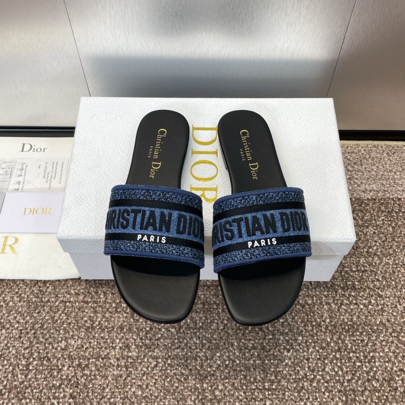 ch**an D*or slippers